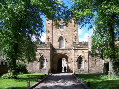 มหาวิทยาลัย Durham featured image